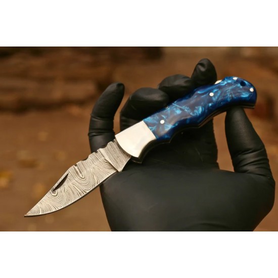 Hunting Folding Knife with Leather Cover (Damascus Steel Blade / Resin Handle )